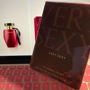 Victoria’s Secret Very Sexy- Brand new